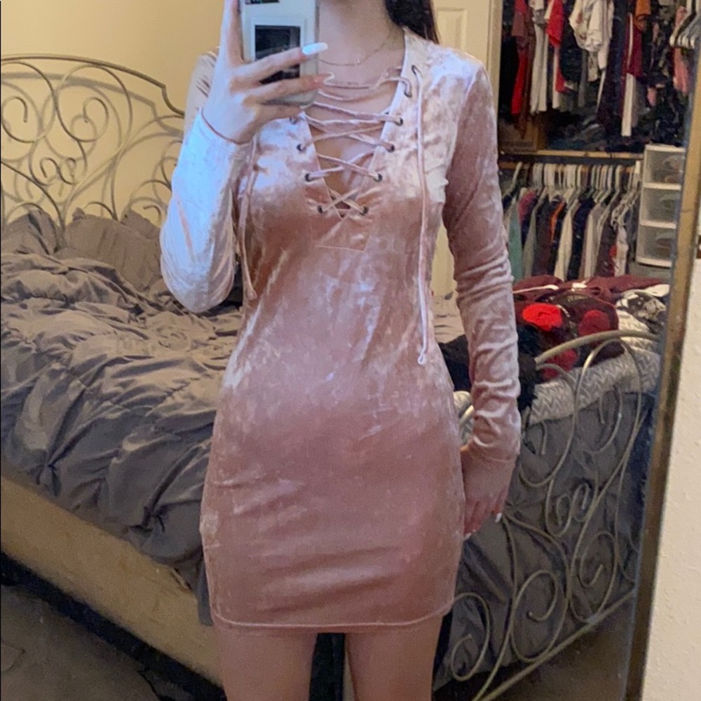 Shimmer pink long sleeve dress😍‼️